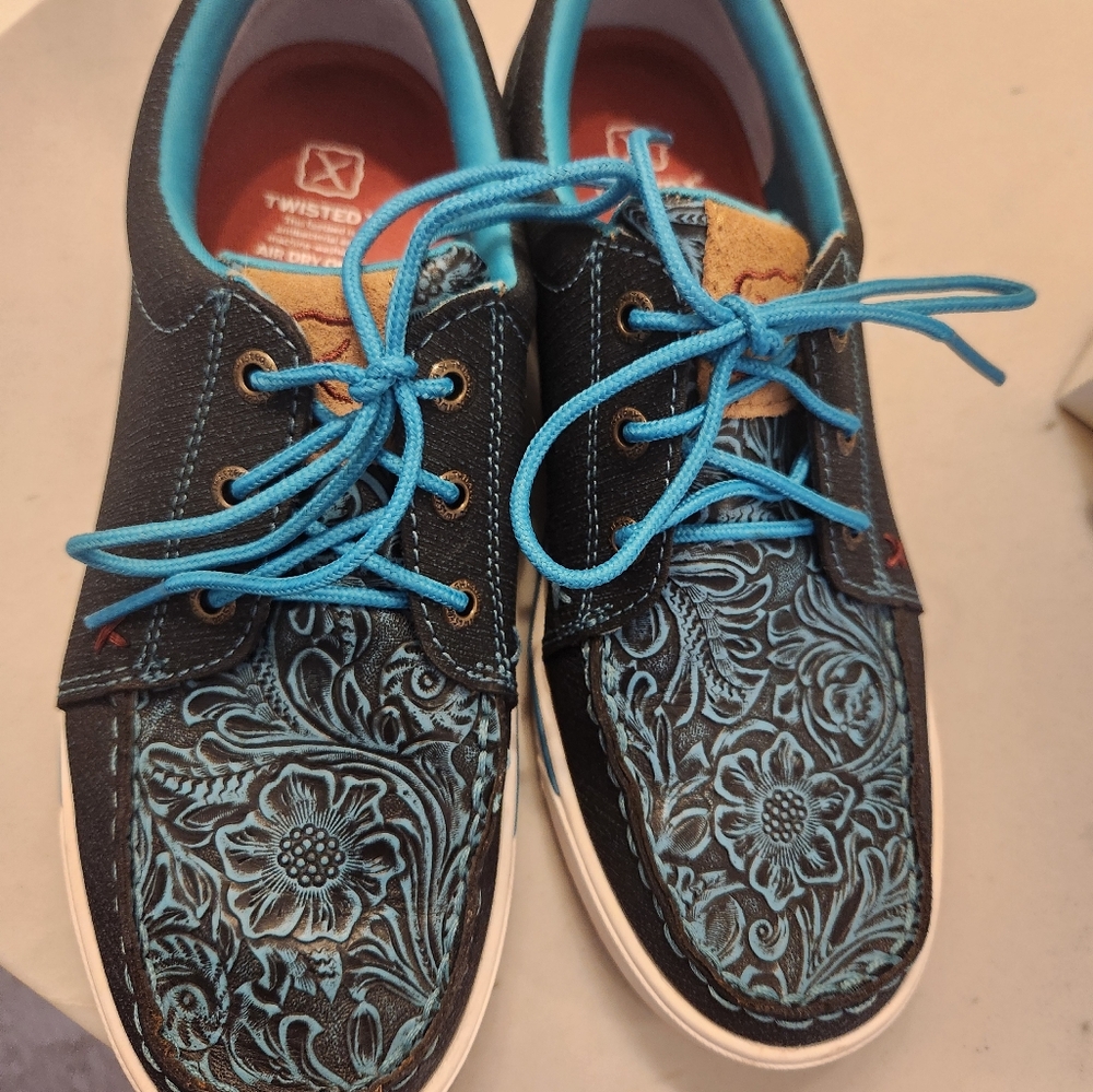 Twisted X women's shoes